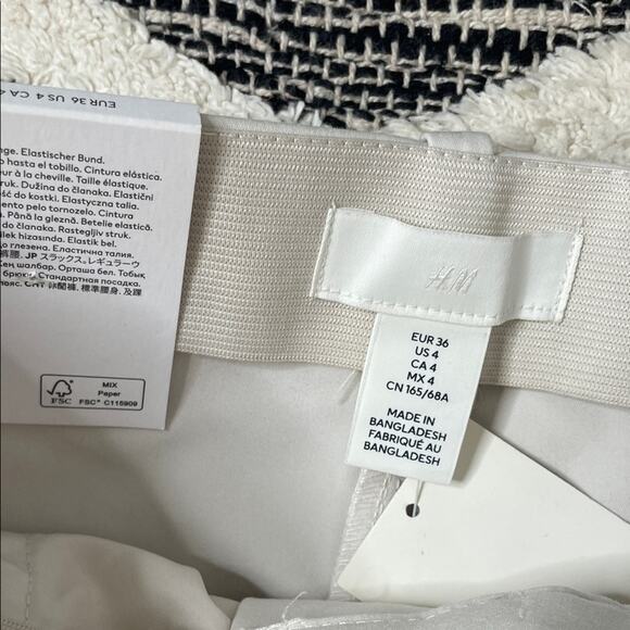 NWT H & M Slack Regular Waist Color Cream/White Size 4 Trouser Work Pant - Picture 2 of 6